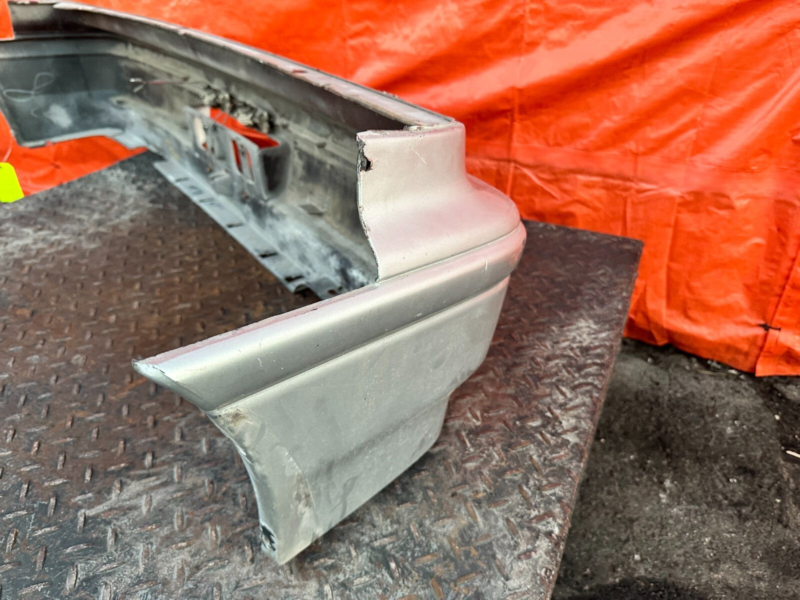88 89 HONDA CRX   REAR BUMPER COVER   WHITE COLOR   OEM FACTORY #27714