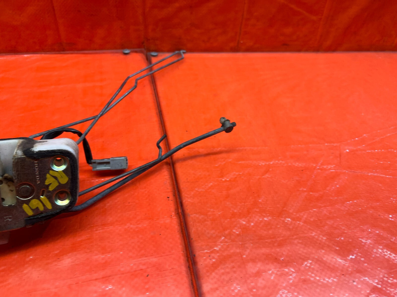 94 01 INTEGRA SEDAN   PASSENGER RIGHT FRONT DOOR LOCK ACTUATOR   OEM #1616