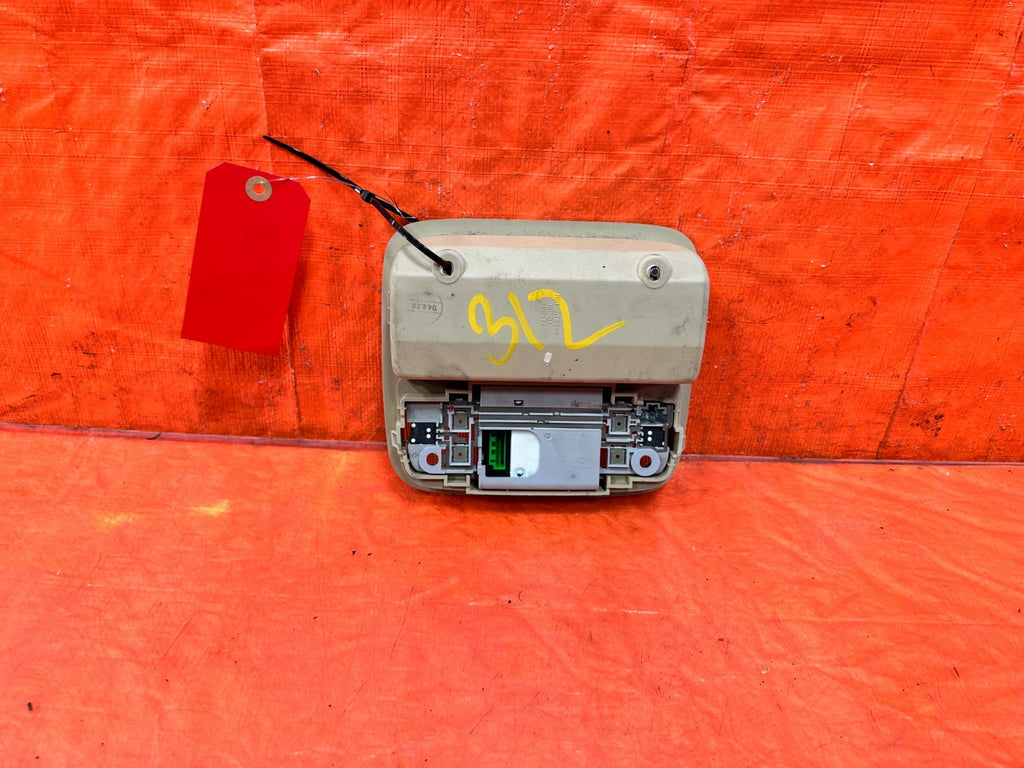 04 08 ACURA TSX   FRONT   DOME MAP READING LIGHT LAMP   TAN   OEM FACTORY #3121
