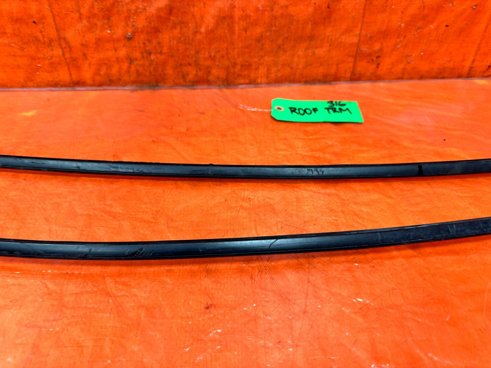 14 24 INFINITI Q50   LEFT & RIGHT   ROOF TRIM ROOF DRIP MOLDING TRIM   OEM #31613