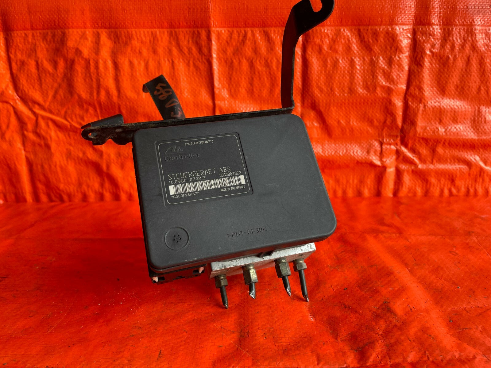 02 04 HONDA CR V CRV   4WD & EX MODEL ONLY   ABS PUMP MODULE VSA MODULATOR   OEM3