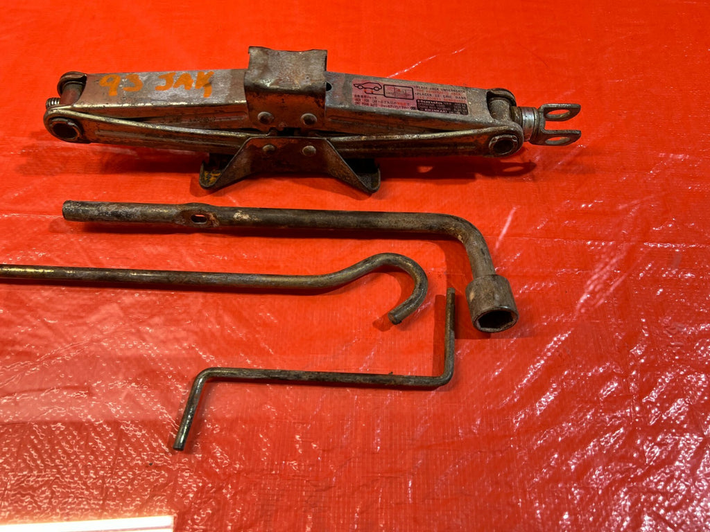 02 06 ACURA RSX BASE & TYPE S EMERGENCY SPARE TIRE TOOL KIT TOOLS JACK OEM #933