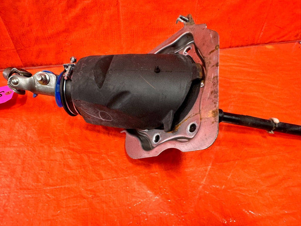 08 15 INFINITI G37 & Q60 COUPE POWER STEERING SWIVEL YOKE U JOINT SHAFT OEM 2787