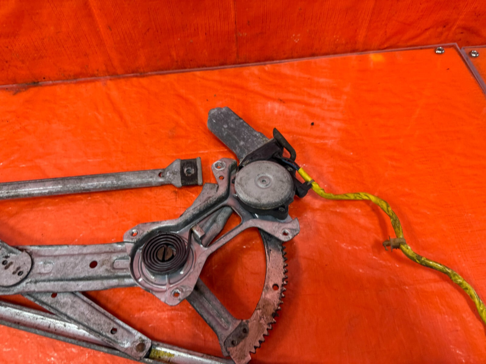 93 97 HONDA DEL SOL   PASSENGER RIGHT   WINDOW REGULATOR W/ MOTOR   OEM #2943