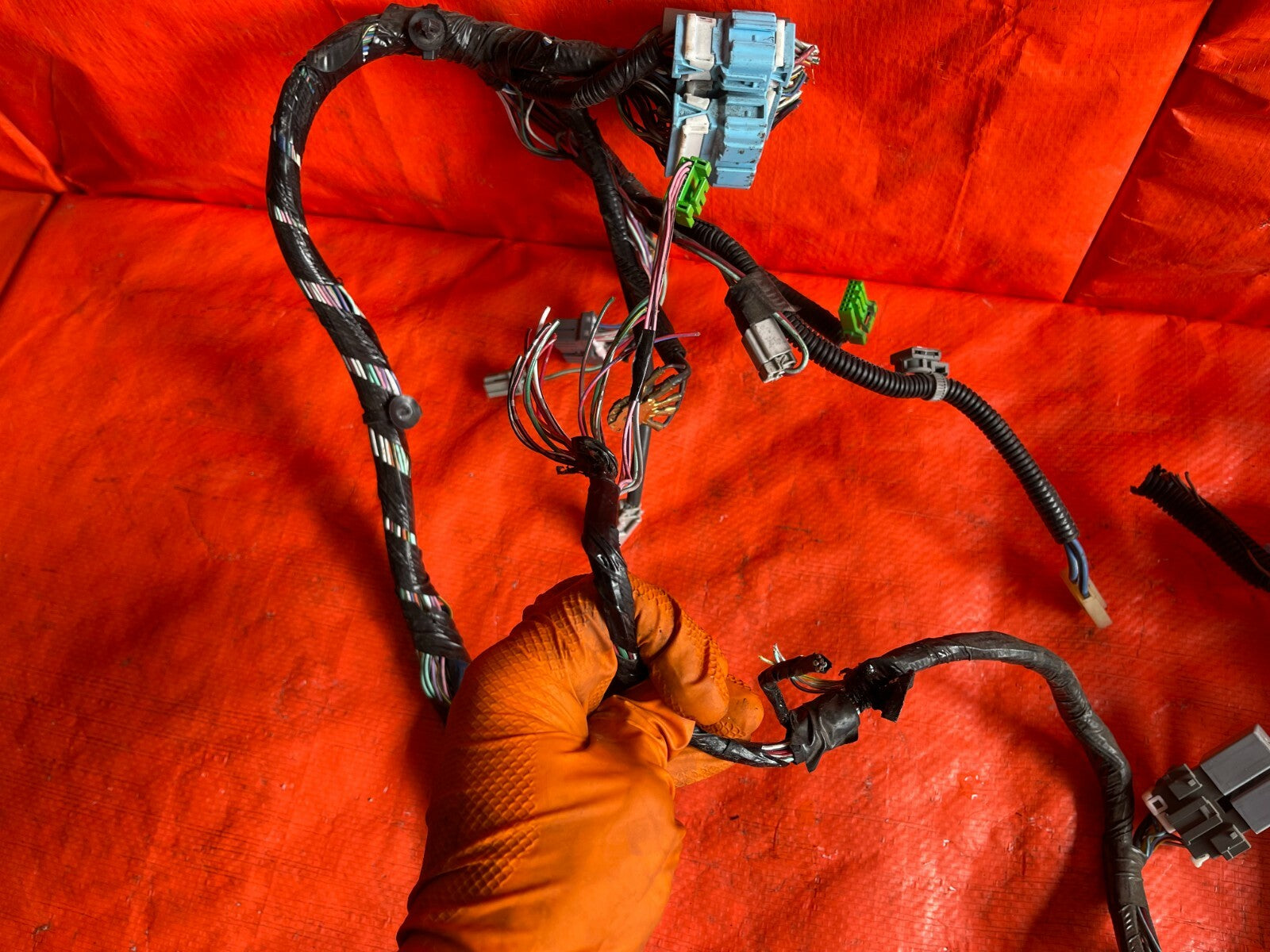 04 05 HONDA S2000 AP2 V1   DASHBOARD WIRING WIRE HARNESS  THER ARE CUTS  OEM6