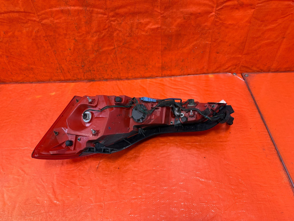 08 13 INFINITI G37 COUPE 2D DRIVER LEFT   TAIL LIGHT LAMP W/ HARNESS OEM 3287