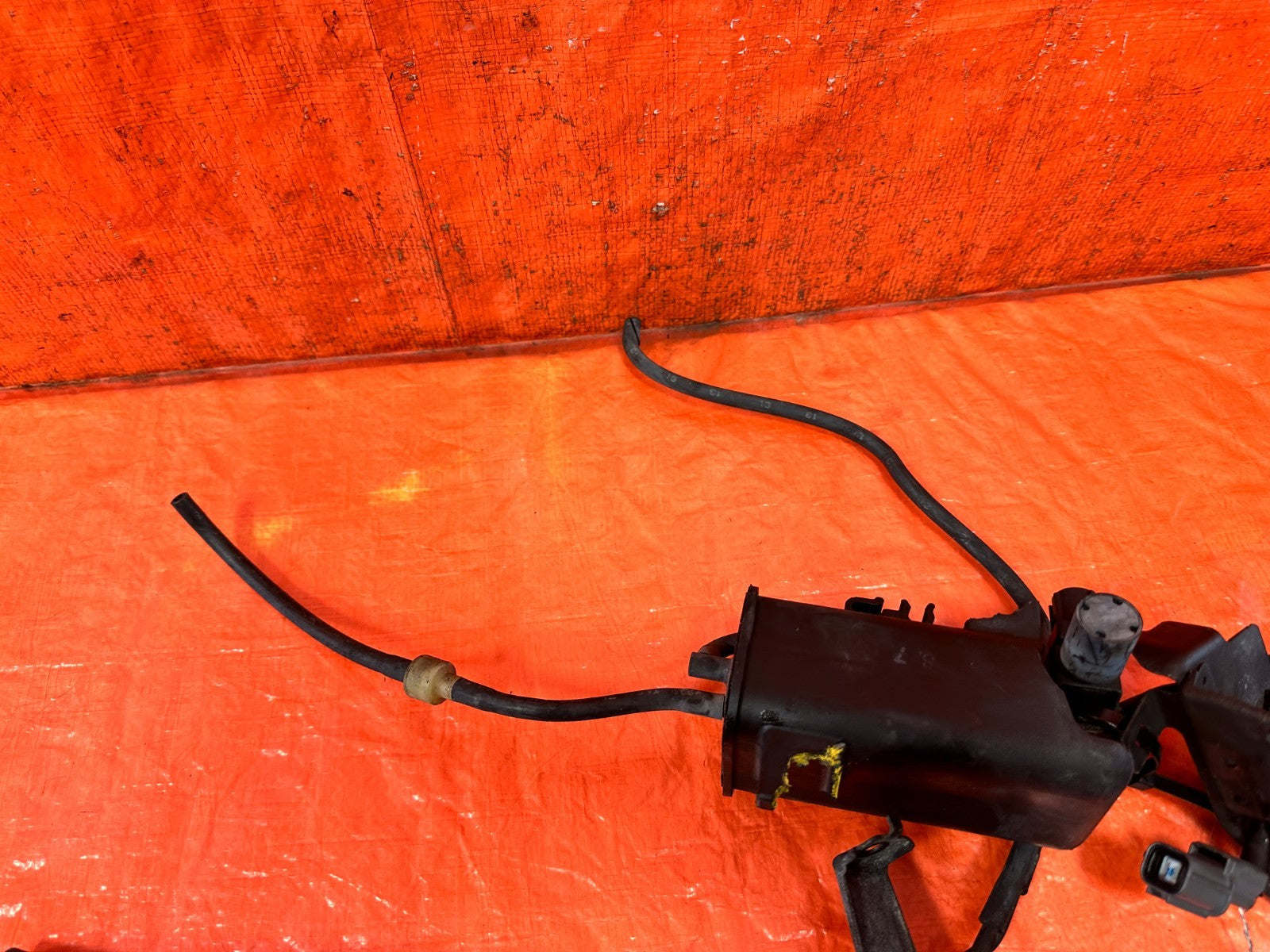 97 01 HONDA PRELUDE   H22A4 H22A VACUUM TANK W/ SOLENOID VALVE   OEM #3237