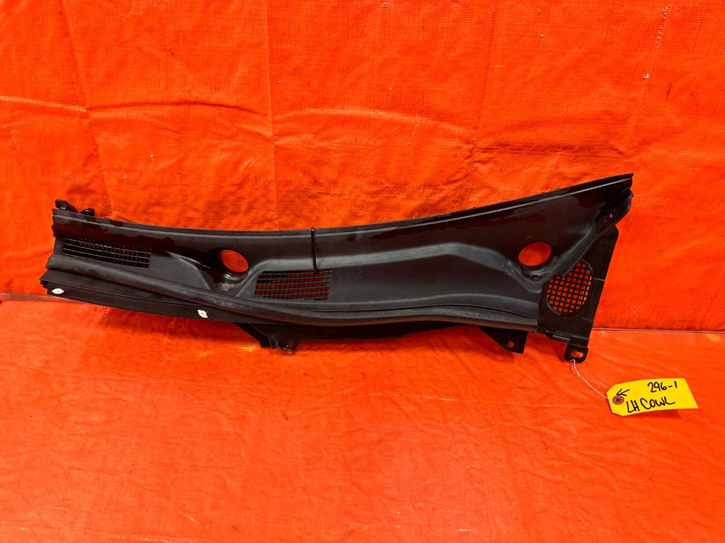 14 20 INFINITI Q50 Q60   LEFT   WINDSHIELD WIPER COWL TRIM PLASTIC   OEM #2960