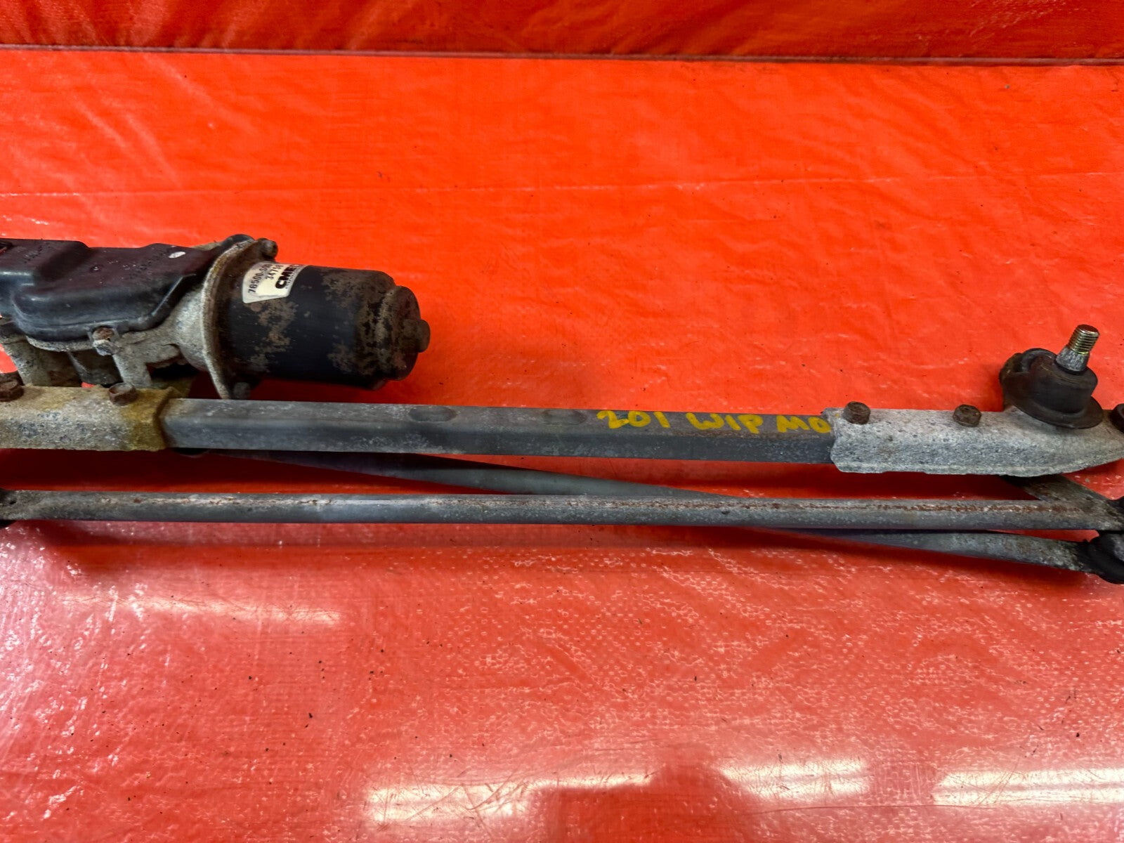 96 00 HONDA CIVIC   WINDSHIELD WIPER MOTOR AND WIPER LINKAGE COMBO   OEM #2015