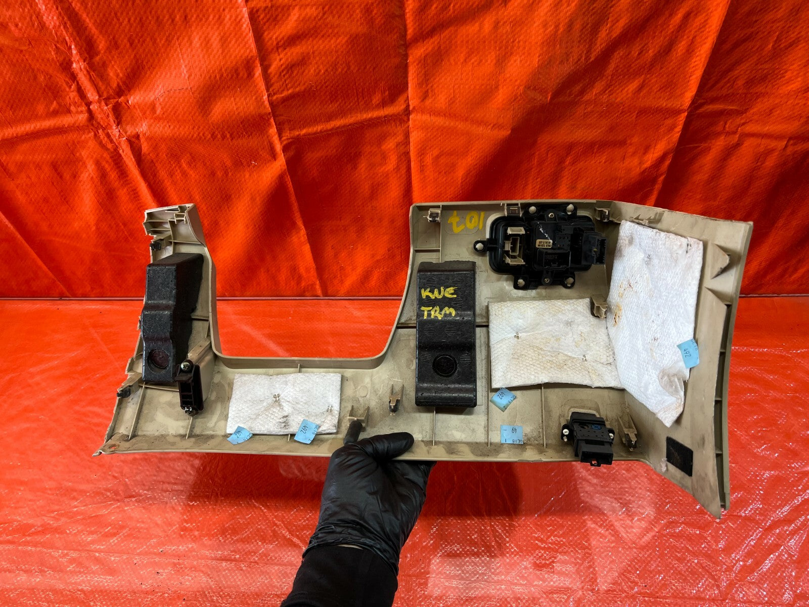 04 08 ACURA TL   KNEE TRIM UNDER STEERING COLUMN COVER   TAN   OEM FACTORY 1077