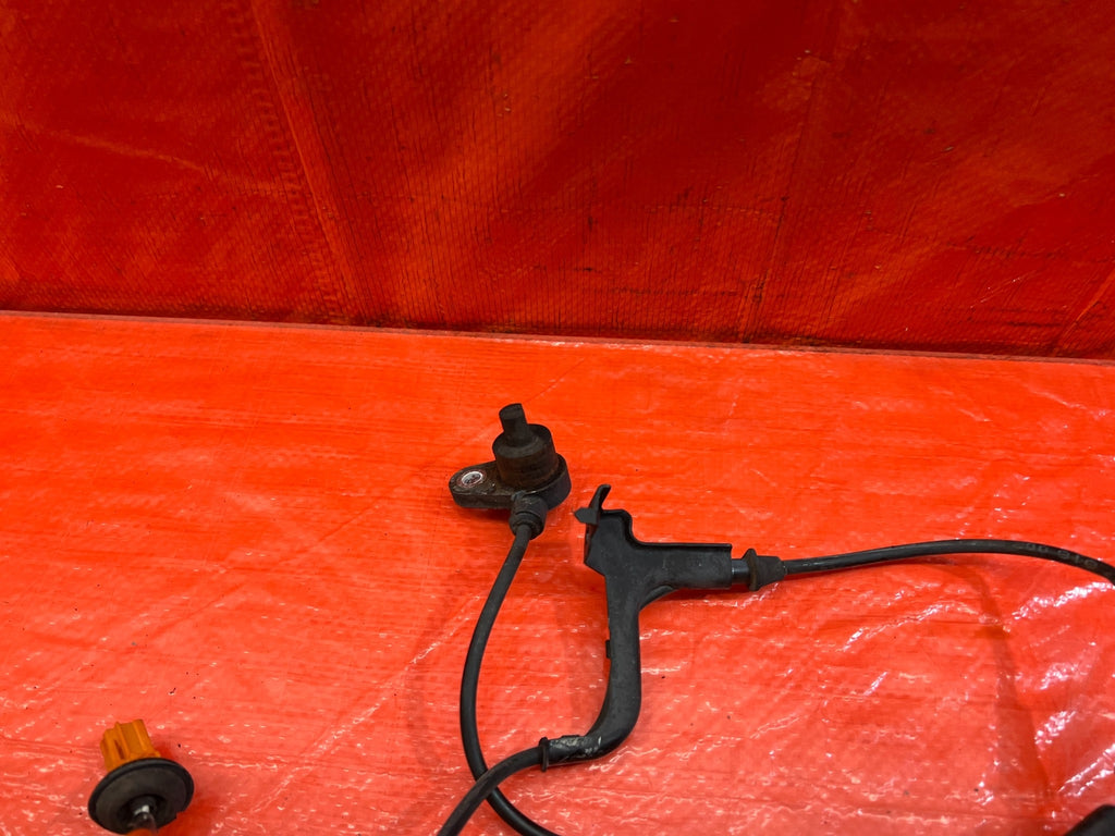 02 05 HONDA CIVIC SI EP3 HATCHBACK   ABS WIRE / SPEED SENSOR RIGHT REAR OEM 1764