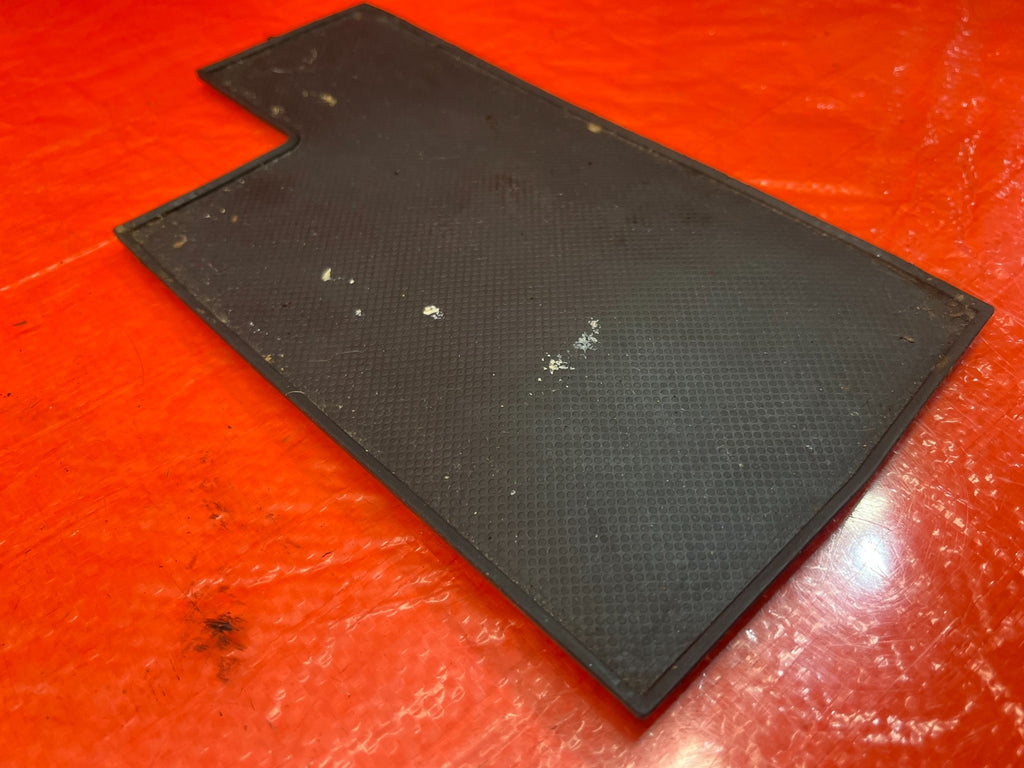 04 08 ACURA TSX   ARM REST / CENTER CONSOLE PLASTIC LINING INSERT PAD   OEM #2096