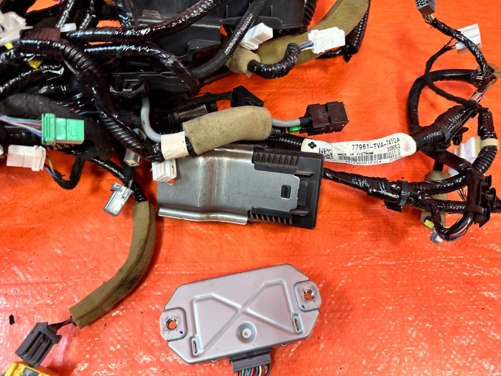 18 22 HONDA ACCORD   WIRE HARNESS   32117 TVA AJ00A   OEM #32417