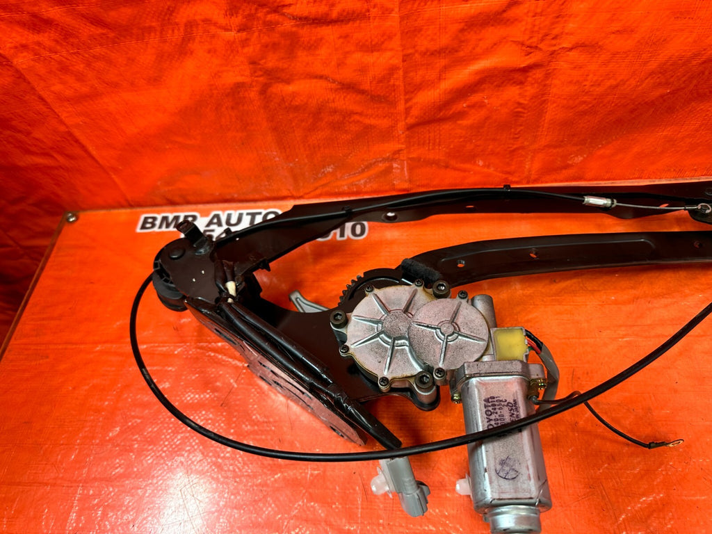 02 10 LEXUS SC430   RIGHT CONVERTIBLE ROOF PANEL SUB LINK W/ MOTOR   OEM #2618