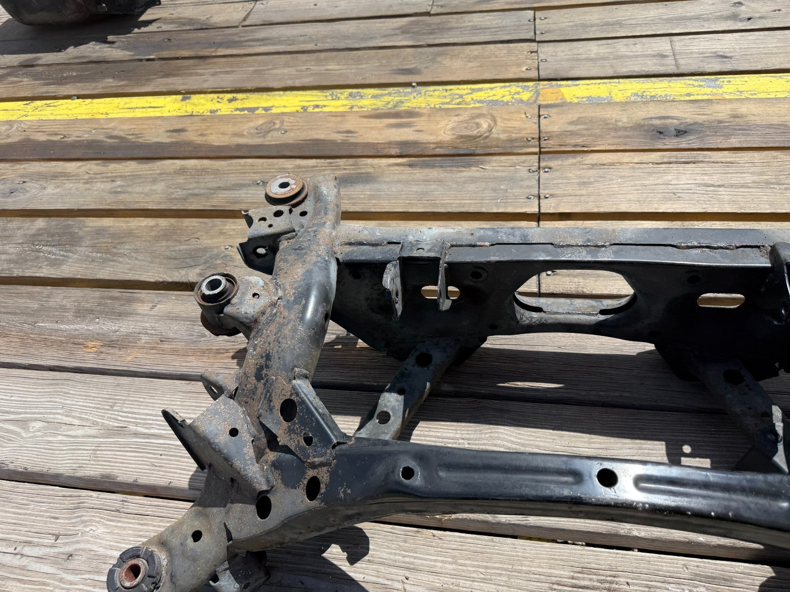 04 11 MAZDA RX8 RX 8   REAR SUB FRAME CROSSMEMBER MOUNTING BRACKETS   OEM 30312