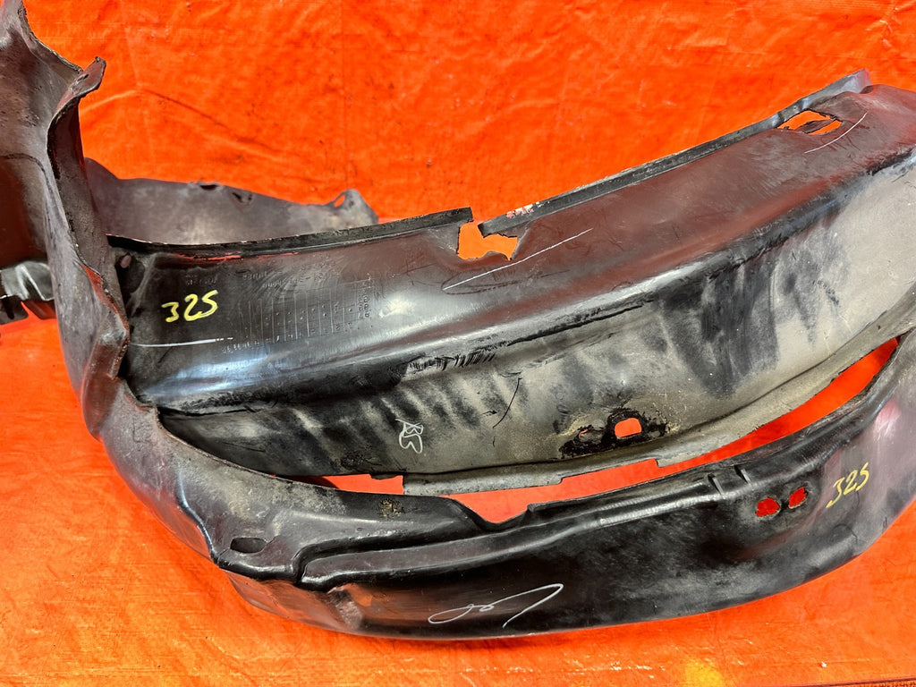 90 91 HONDA CIVIC HATCHBACK FENDER LINERS LEFT AND RIGHT OEM FACTORY 32513