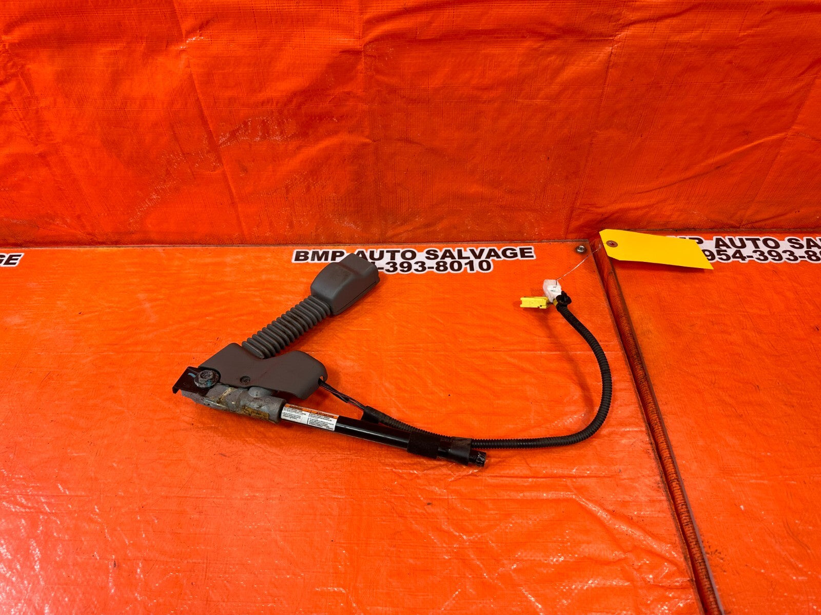 07 11 HONDA CIVIC SEDAN   DRIVER LEFT FRONT SEAT BELT CLIP BUCKLE   OEM #2600