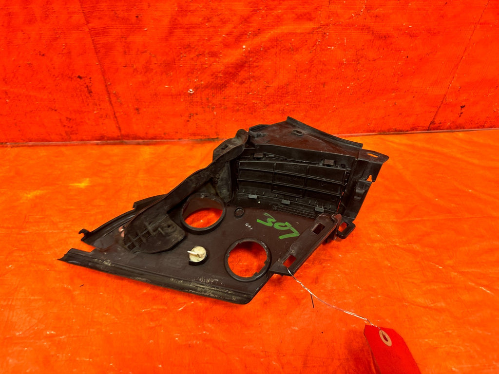 06 11 HONDA CIVIC   4 DOOR SEDAN   PASSENGER RIGHT WIPER COWL TRIM   OEM #3074