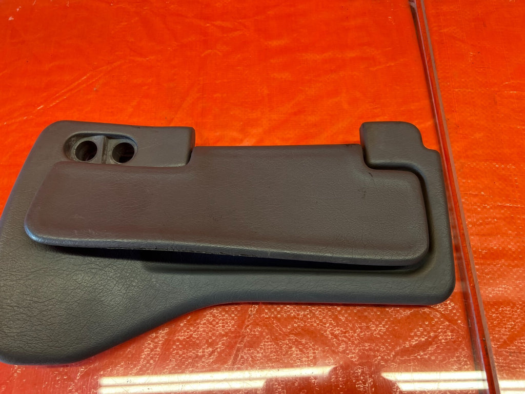94 95 HONDA DEL SOL   SUN VISOR   PASSENGER RIGHT SIDE   GRAY COLOR   OEM #1265