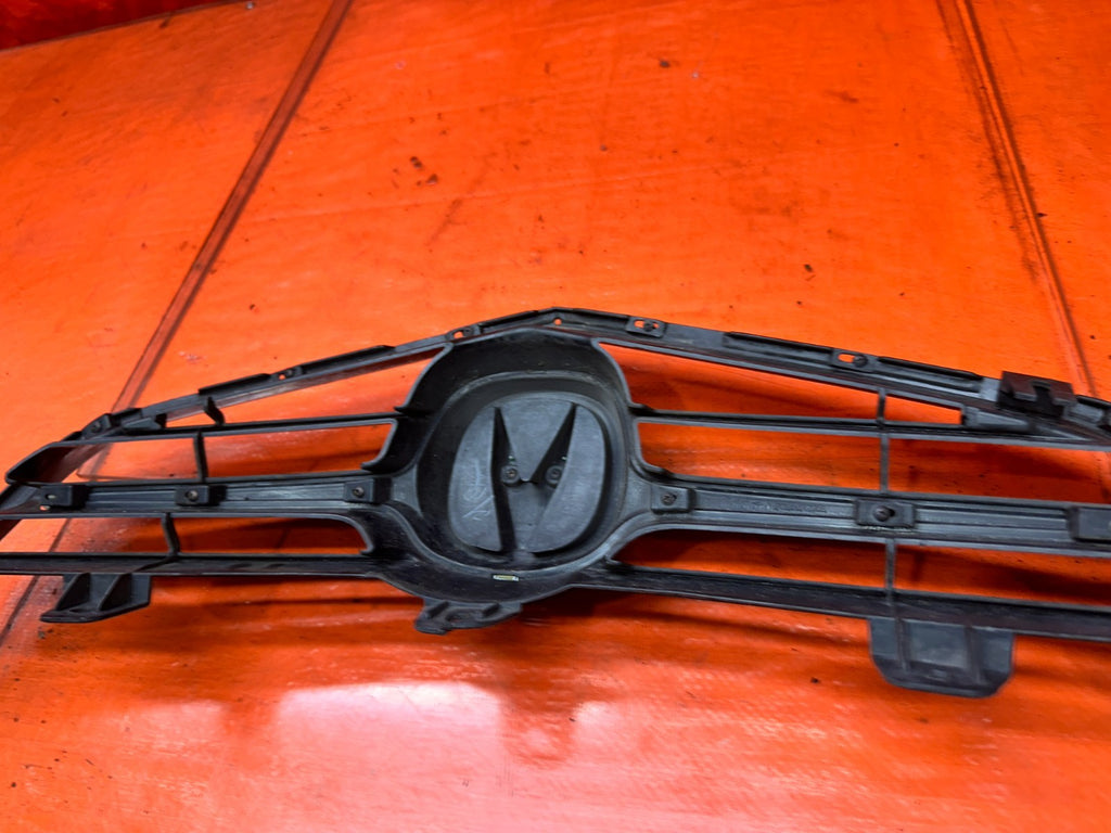 04-05 ACURA TSX 4D 2.4L K24A2 FRONT BUMPER UPPER GRILLE GRILL MOLDING OEM #34214