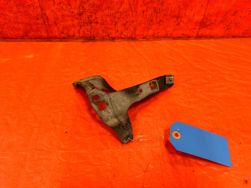 92 95 HONDA CIVIC   2D COUPE   DRIVER LEFT FENDER BRACKET   OEM #3273