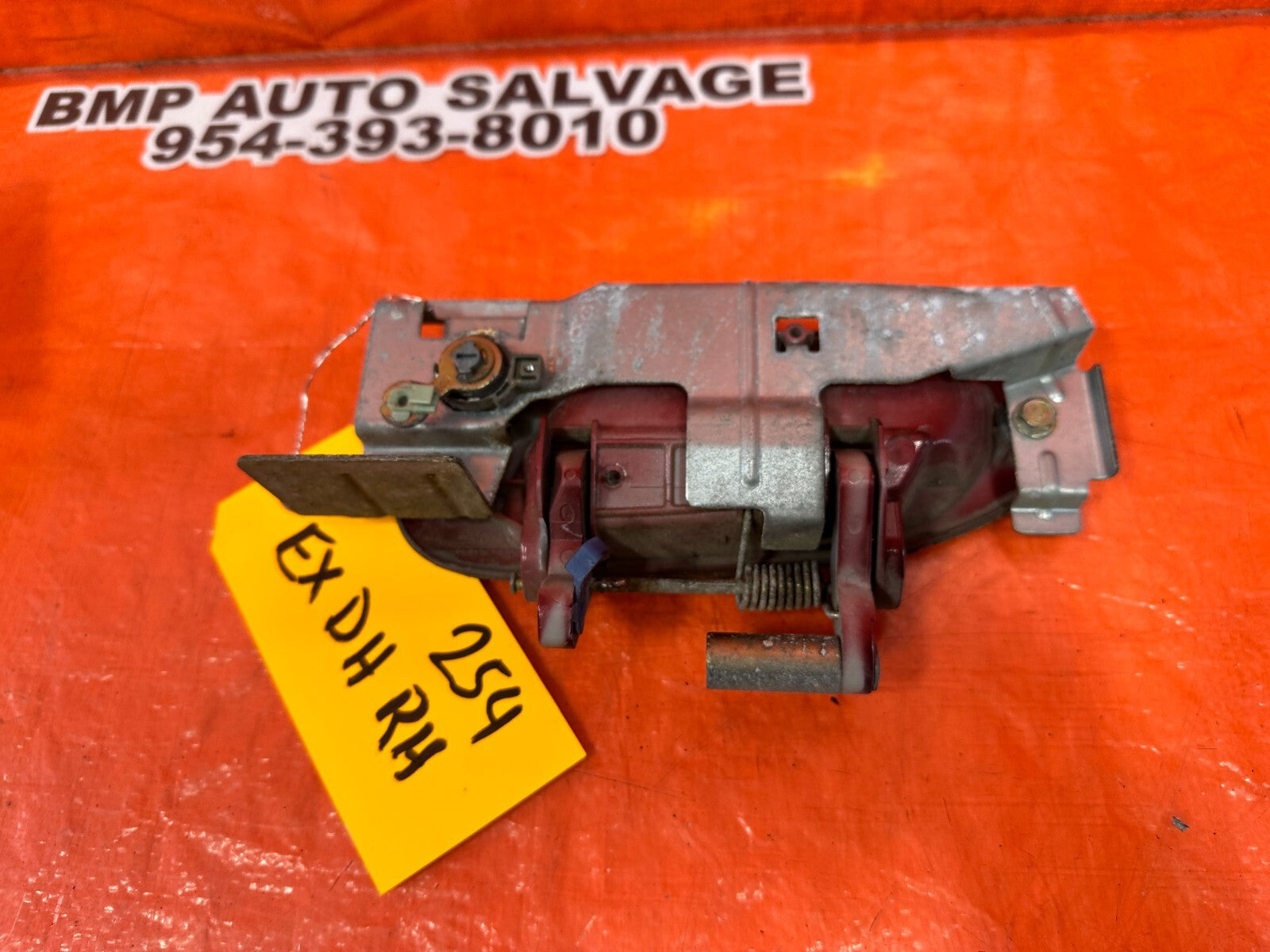02 06 ACURA RSX   PASSENGER RIGHT   EXTERIOR DOOR HANDLE   RED   OEM OE #2548