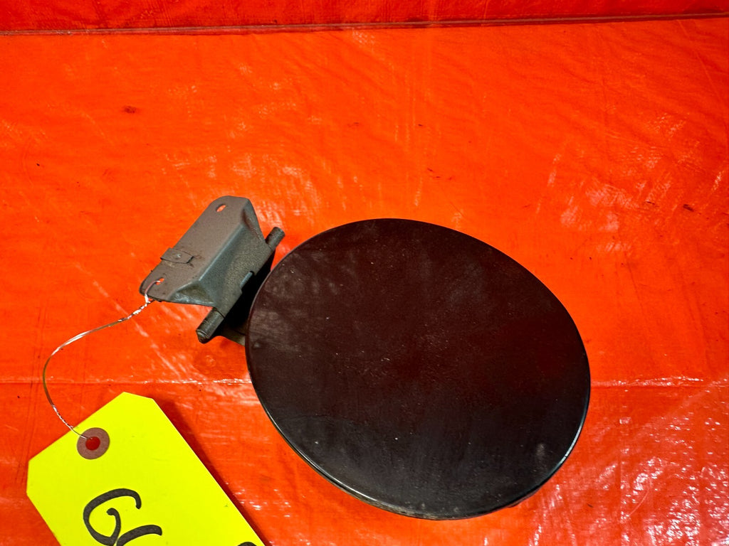 90 97 MAZDA MX 5 MIATA   GASOLINE GAS FUEL LID COVER   OEM #2676