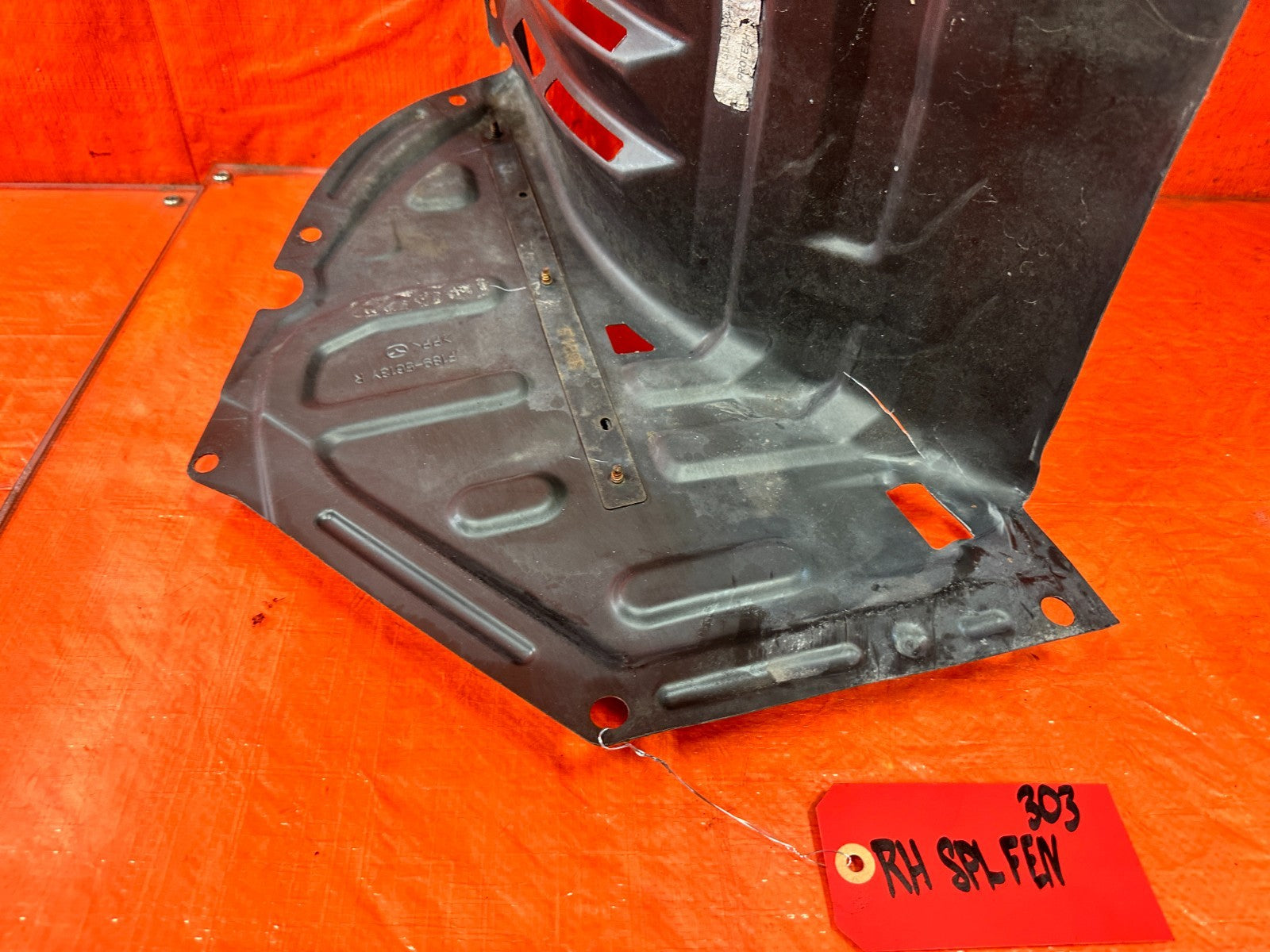 09 11 MAZDA RX8 RX 8   FENDER LINER SPLASH SHIELD   RIGHT FRONT   OEM 3031