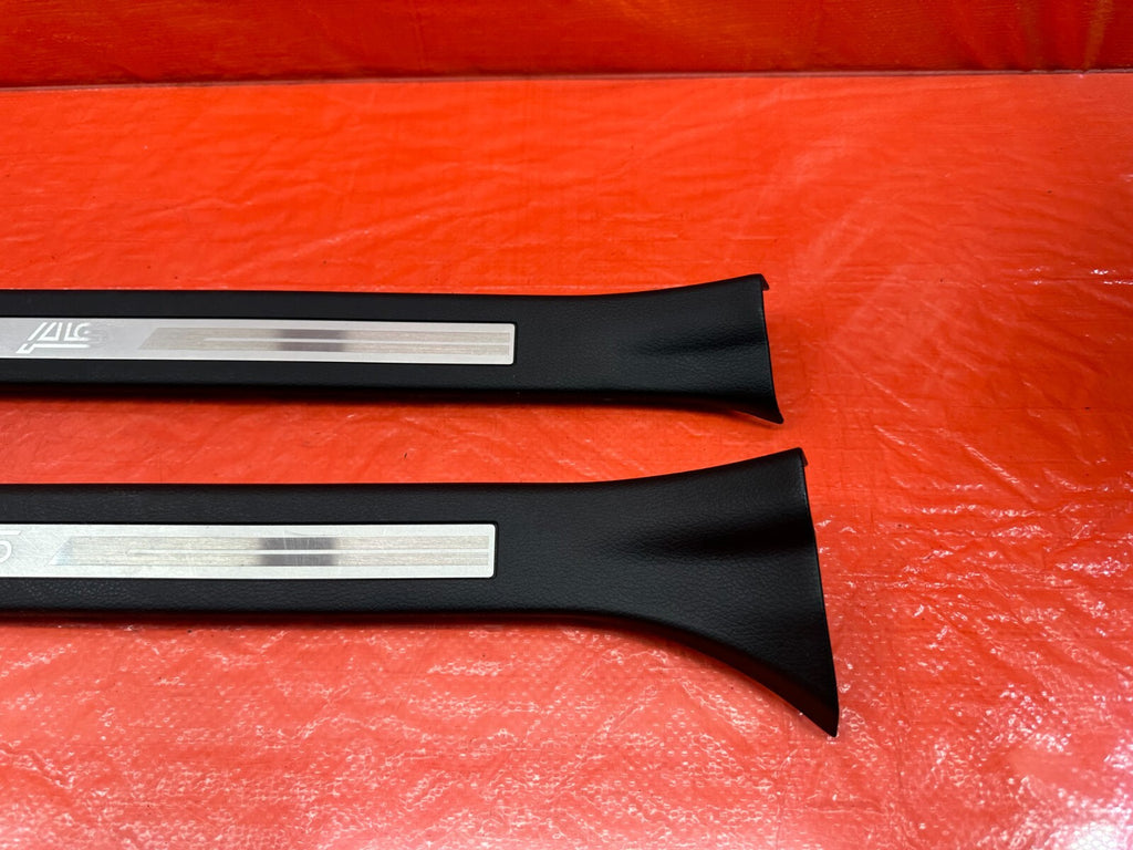 15 20 SUBARU WRX STI FLOOR PILLAR SCUFF PLATE SET W/ STI BADGE   LEFT RIGHT #1804