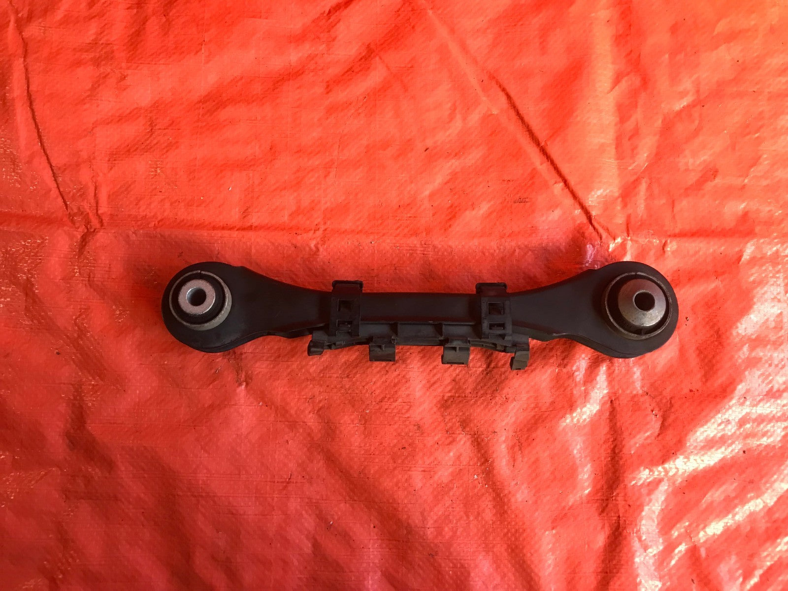 OEM 2014 14 BMW 328i SEDAN RWD   PASSENGER RIGHT UPPER CONTROL ARM   6792544 043