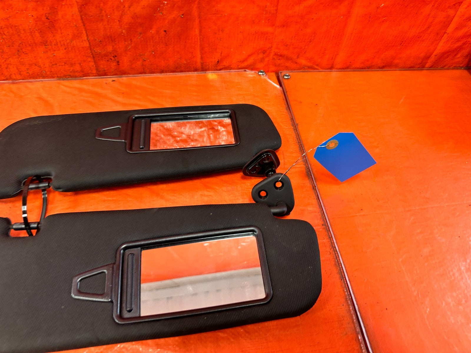 13 16 HYUNDAI GENESIS COUPE 3.8L   LEFT AND RIGHT SUN VISORS PAIR SET   OEM #3189