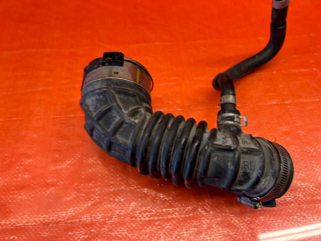 16 19 INFINITI Q50 17 18 Q60 3.0L   VR30DDTT   INTAKE ARM AIR HOSE TUBE   RIGHT 6
