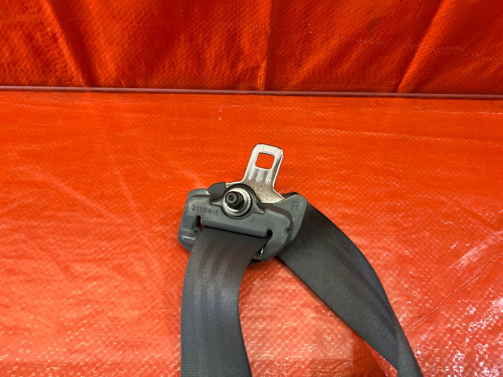05 06 ACURA TL   SEAT SAFETY BELT   PASSENGER RIGHT FRONT GRAY COLOR   OEM #1086