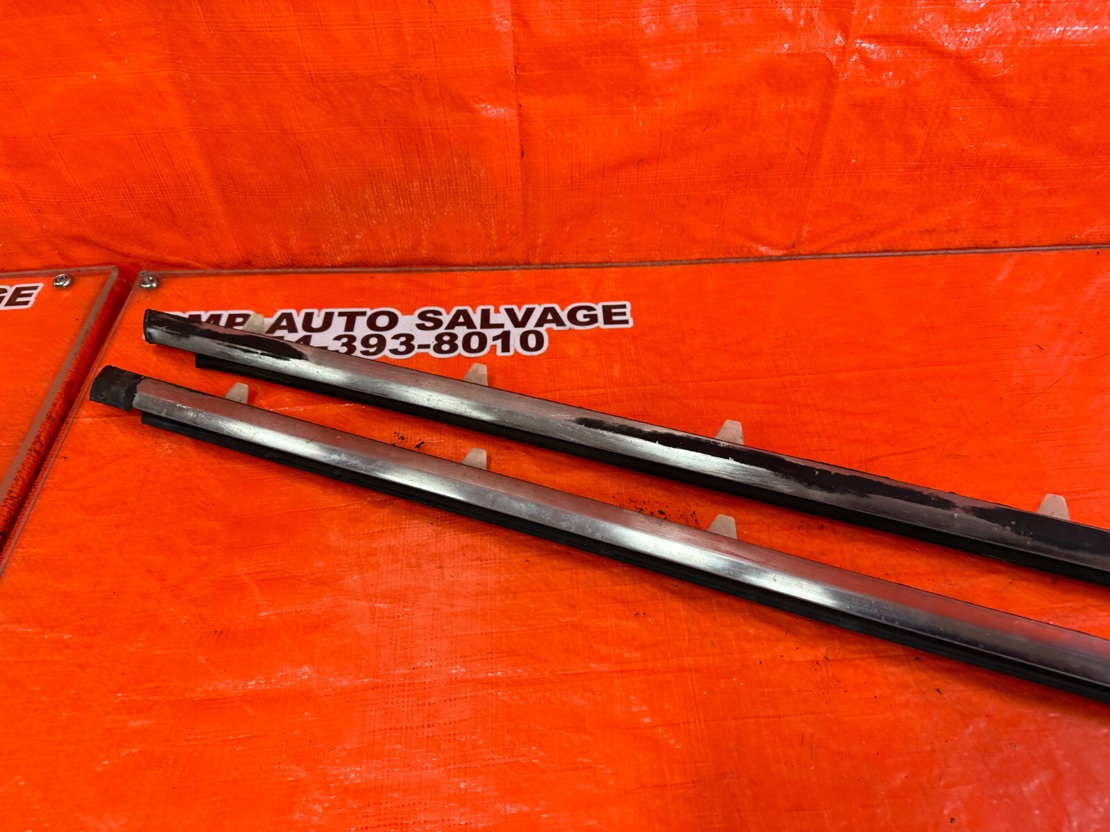 97 01 HONDA PRELUDE   EXTERIOR DOOR WINDOW GLASS TRIM SET LEFT RIGHT   OEM #2598