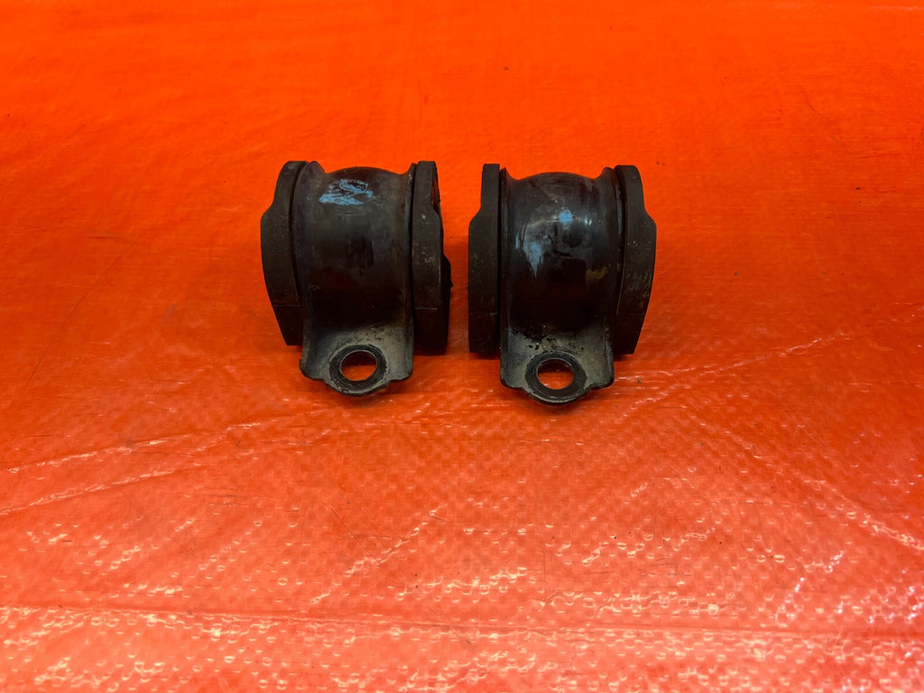 09 14 ACURA TSX   FRONT SWAY BAR MOUNTING BRACKET & BUSHING SET   OEM #1684