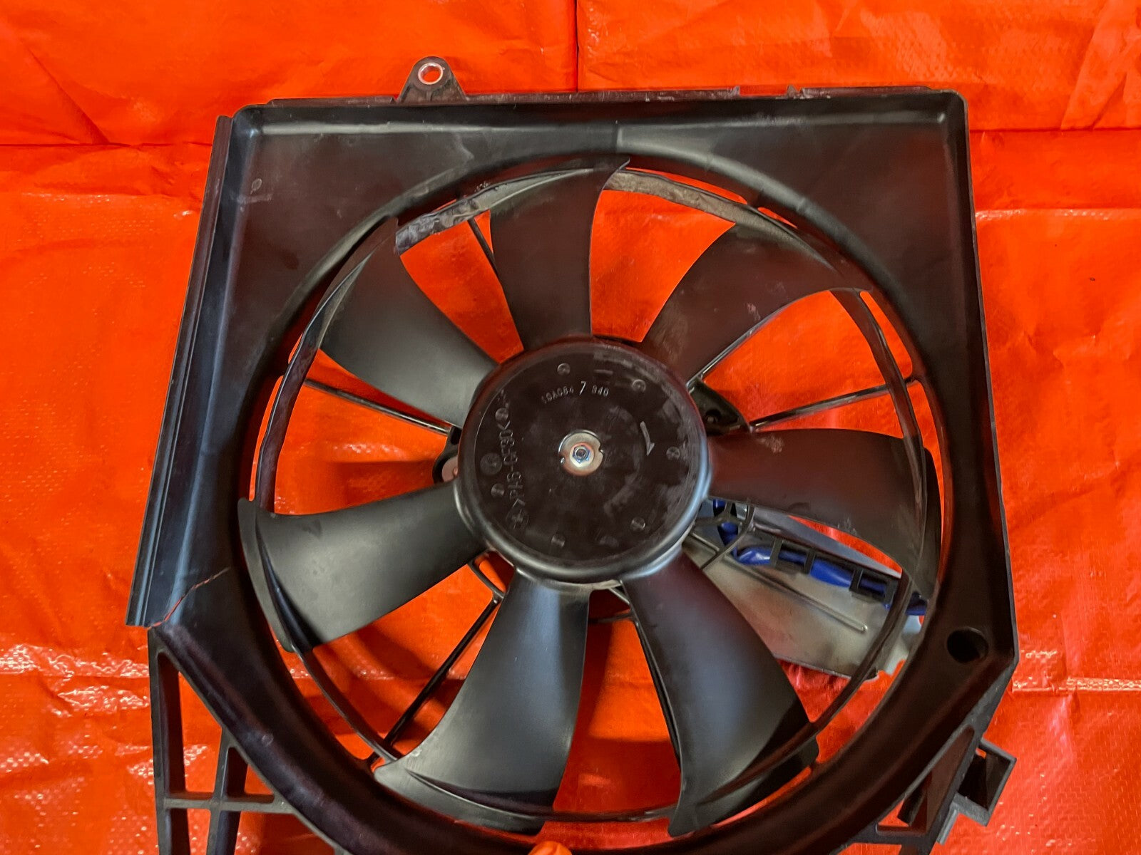 18 19 HONDA ACCORD   1.5L TURBO MODEL   AC CONDENSER COOLING FAN   1 BAD TAB OEM2