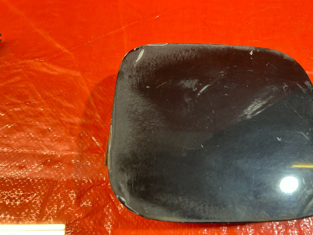 02 06 ACURA RSX BASE & TYPE S   GAS FUEL LID COVER   BLACK   OEM FACTORY #915