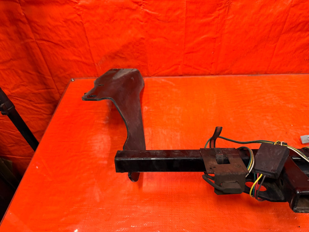04 08 ACURA TSX   CURT MANUFACTURING TOW HITCH   #TSX12