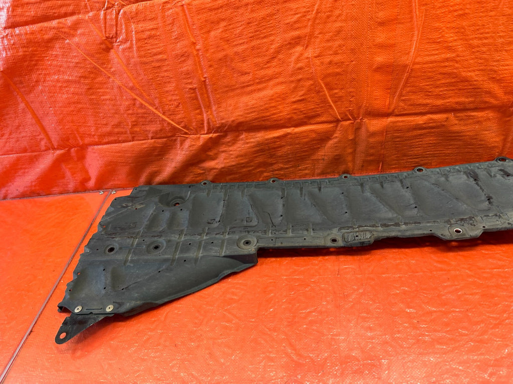 09 13 INFINITI G37 CONVERTIBLE PASSENGER RIGHT UNDER BODY SPLASH SHIELD OEM 2328