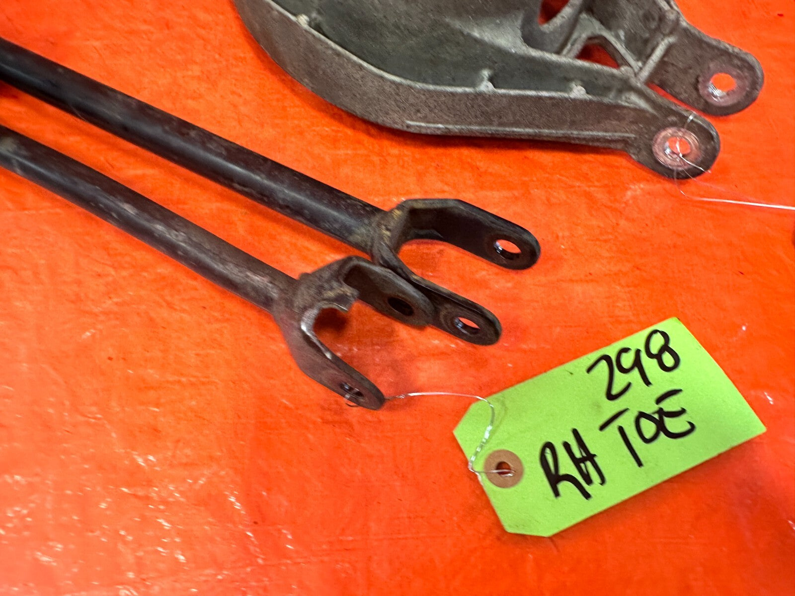 03 07 INFINITI G35 COUPE RIGHT REAR SPINDLE KNUCKLE HUB W/ ALL CONTROL ARMS 2986