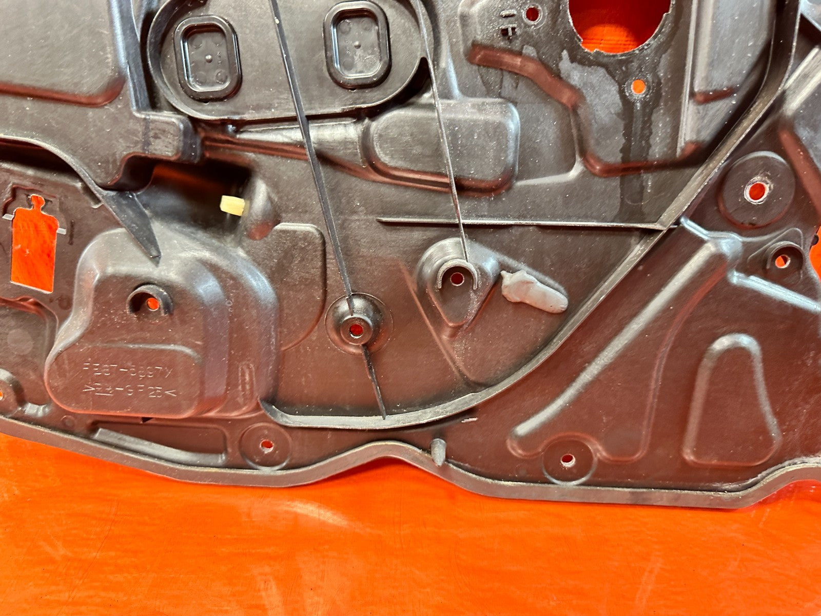 04 11 MAZDA RX8 RX 8   RIGHT DOOR INSERT CARRIER HOUSING   OEM FACTORY #30315
