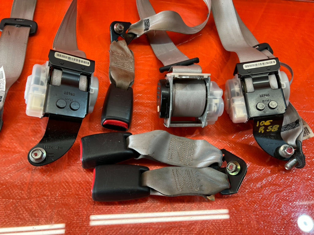 07 08 ACURA TL TYPE S   REAR SEAT BELT SET   LEFT & RIGHT SEAT BELTS GRAY   OEM 8
