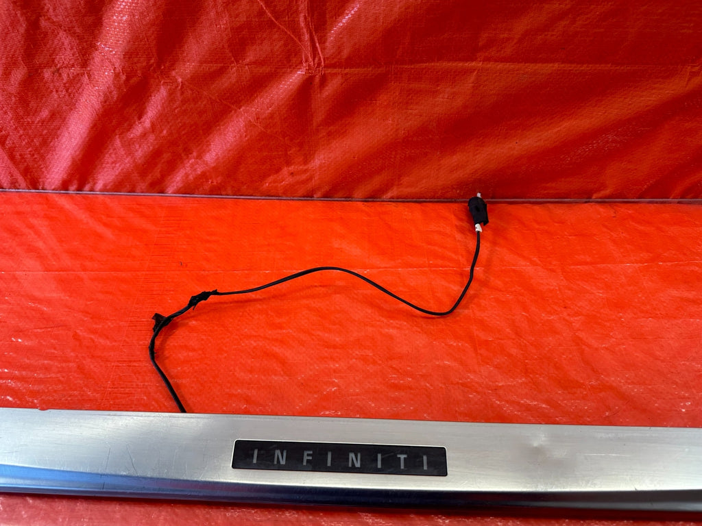 08 15 INFINITI G37 & Q60 COUPE PASSENGER RIGHT ILLUMINATING SCUFF PLATE OEM #1887