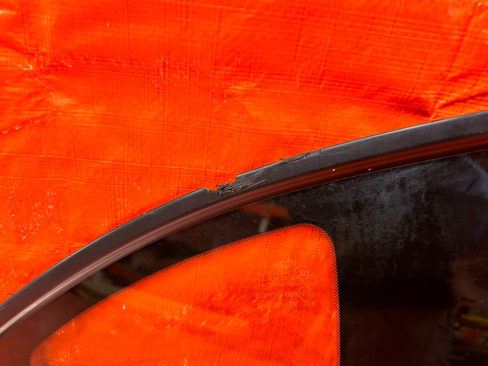 13 20 SUBARU BRZ   DRIVER LEFT REAR QUARTER GLASS TRIM   OEM #2922