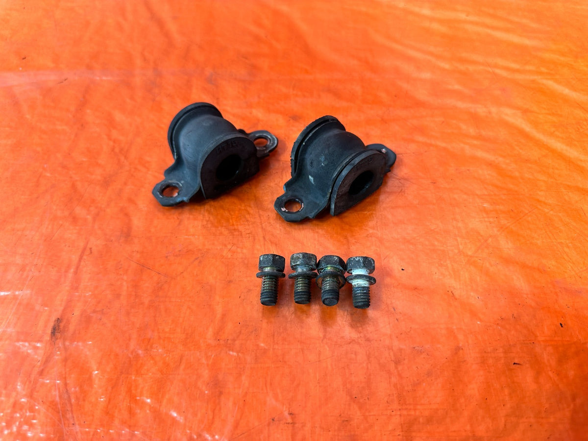 04-08 ACURA TSX - LEFT & RIGHT REAR SWAY BAR BRACKETS & BUSHINGS - OEM #3121