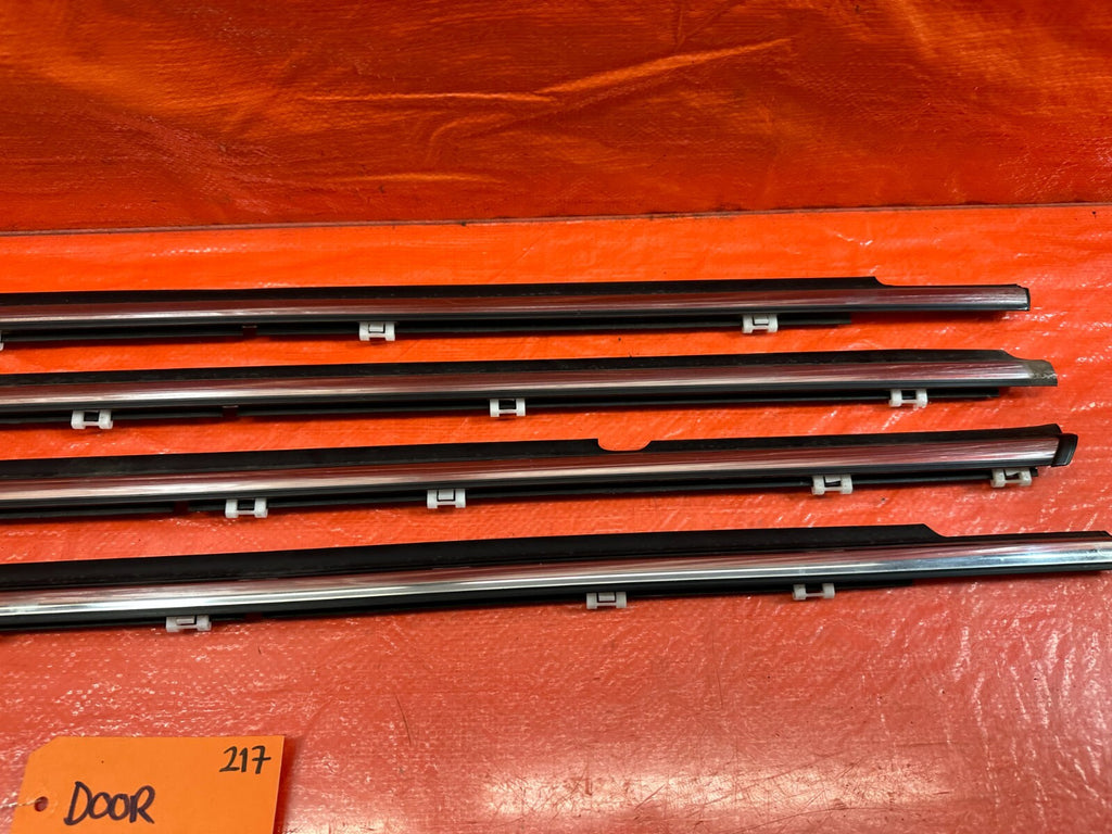 08 15 LANCER EVOLUTION X EVO 10 LEFT RIGHT FRONT REAR CHROME DOOR GLASS TRIM 2174