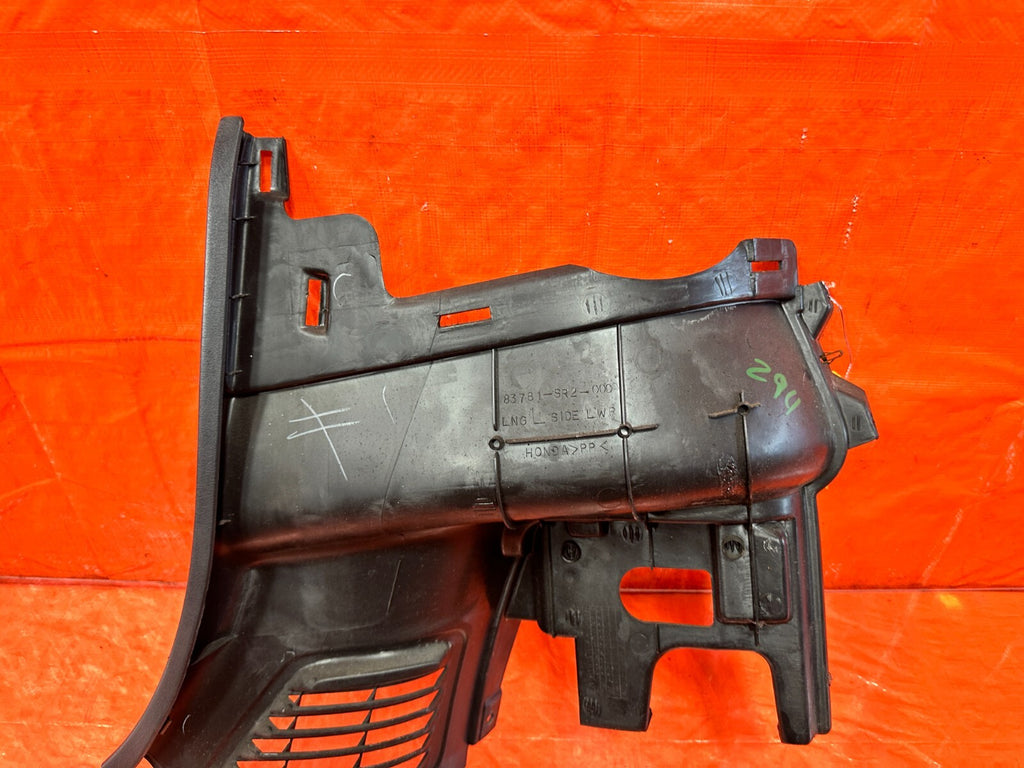 93 97 HONDA DEL SOL   DRIVER LEFT QUARTER PANEL TRIM PLASTIC   OEM #2946