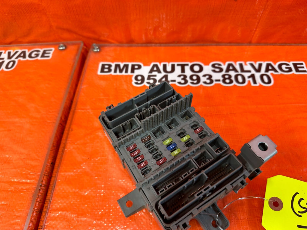 08 10 HONDA ACCORD SEDAN EX   PASSENGER RIGHT INTERIOR CABIN FUSE BOX UNDER DASH3