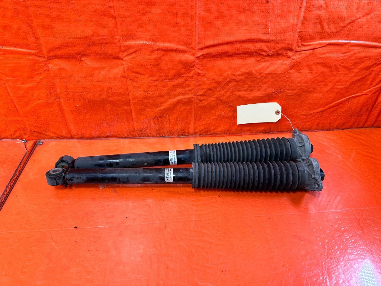 18 22 HONDA ACCORD 1.5L   REAR SHOCKS SHOCK ABSORBERS LEFT AND RIGHT OEM #32412
