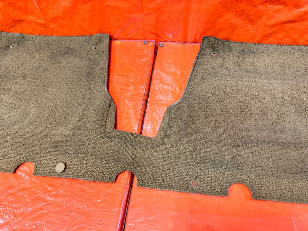 90 93 MAZDA MX 5 MIATA   REAR BULKHEAD PANEL CARPET   BROWN TAN COLOR   OEM 2677
